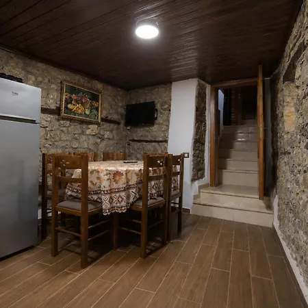 Сasa de vacaciones Guva Stone House Mangalem