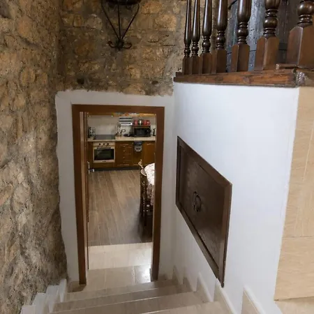 Guva Stone House Mangalem Ferienhaus Berat