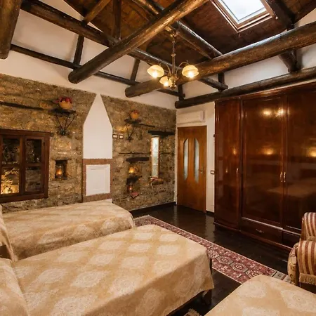 Guva Stone House Mangalem *