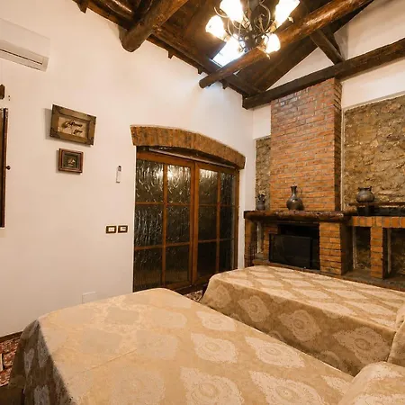 Guva Stone House Mangalem * Berat