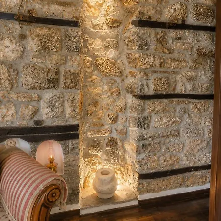 Сasa de vacaciones Guva Stone House Mangalem Berat
